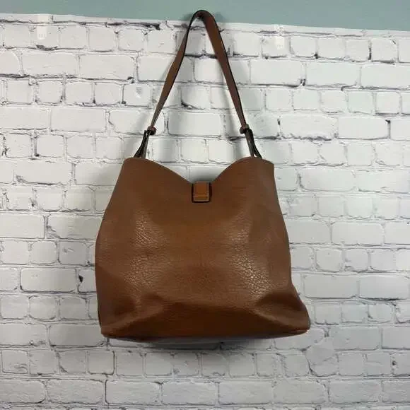 Chaps Dresden Faux Leather Bucket Shoulder Bag - Picture 6 of 13